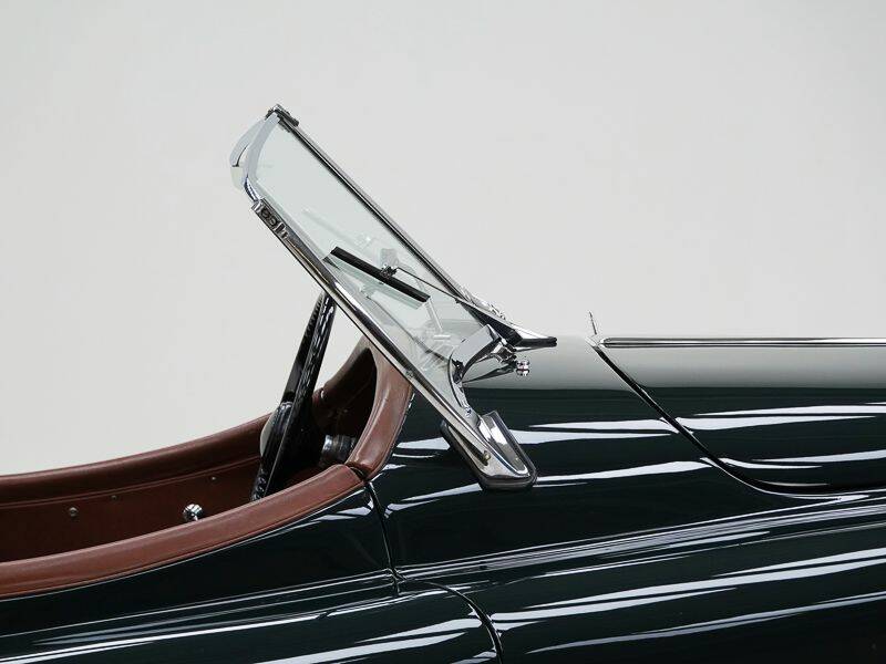 Afbeelding 13/15 van Jaguar XK 140 SE OTS (1955)