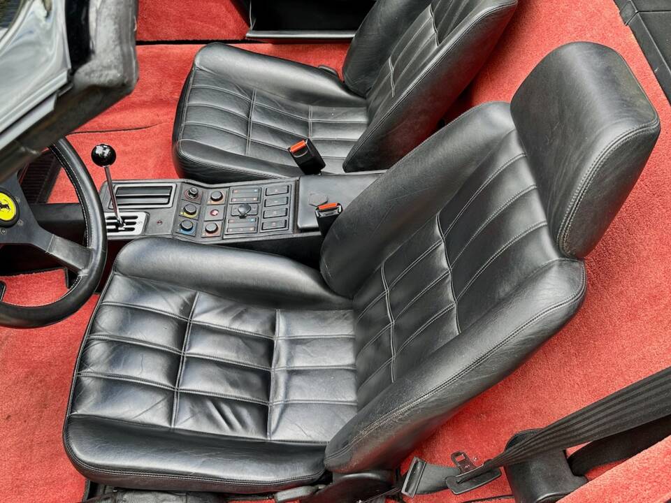 Bild 34/86 von Ferrari 328 GTS (1988)