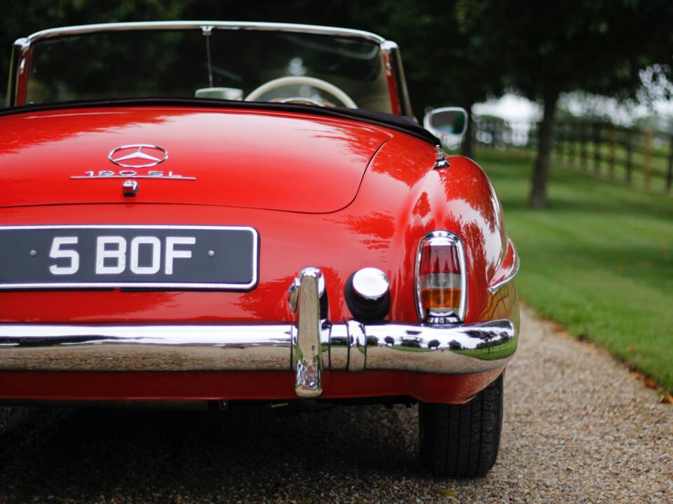 Imagen 31/50 de Mercedes-Benz 190 SL (1959)