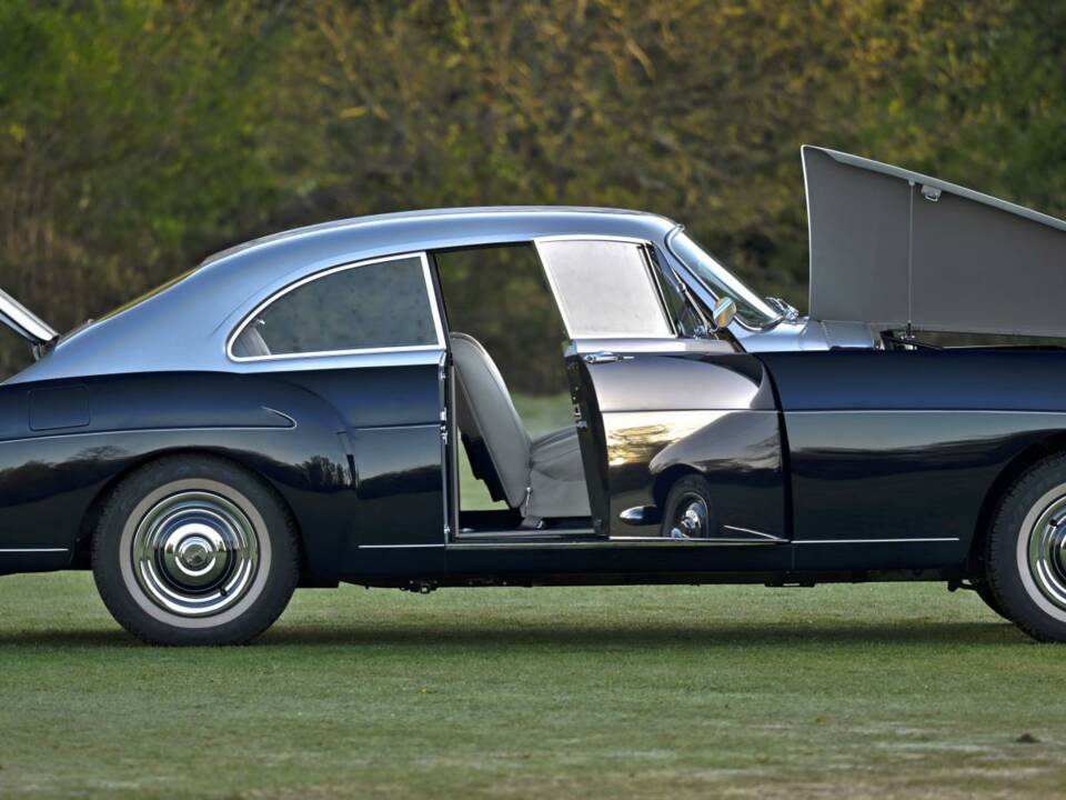 Immagine 21/50 di Bentley S 1 Continental (1955)