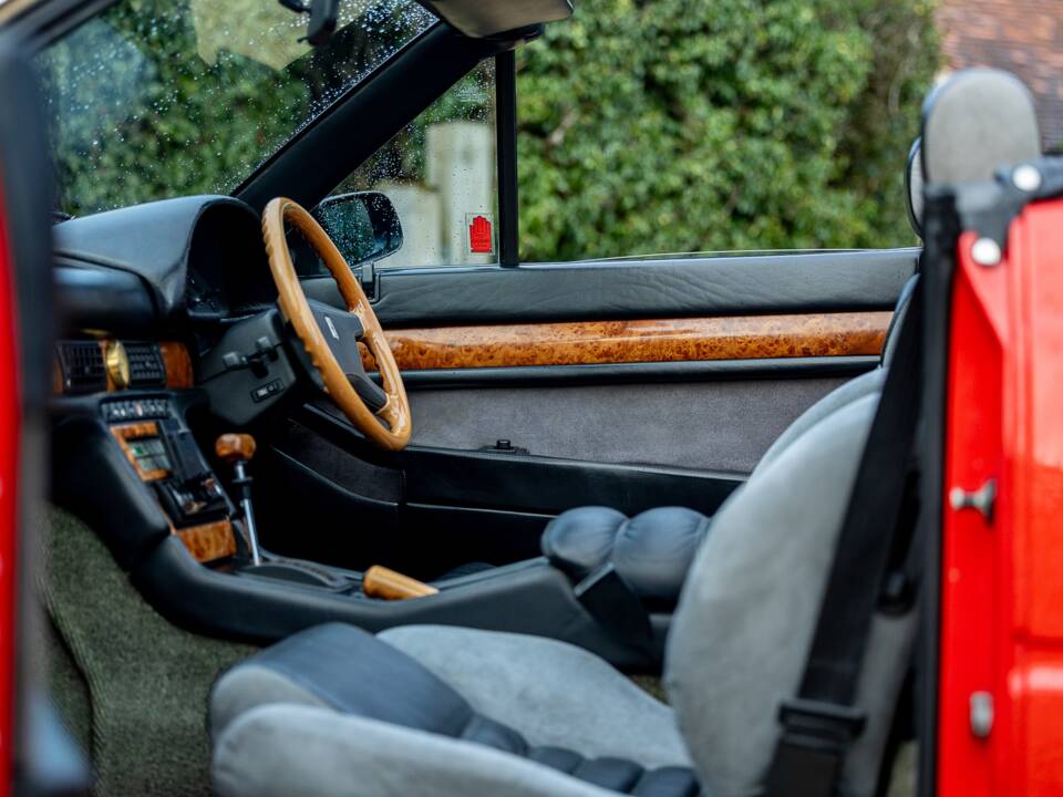 Imagen 28/45 de Maserati Spyder (1991)
