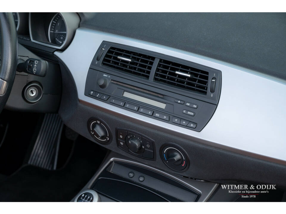 Immagine 17/37 di BMW Z4 2.0i (2006)