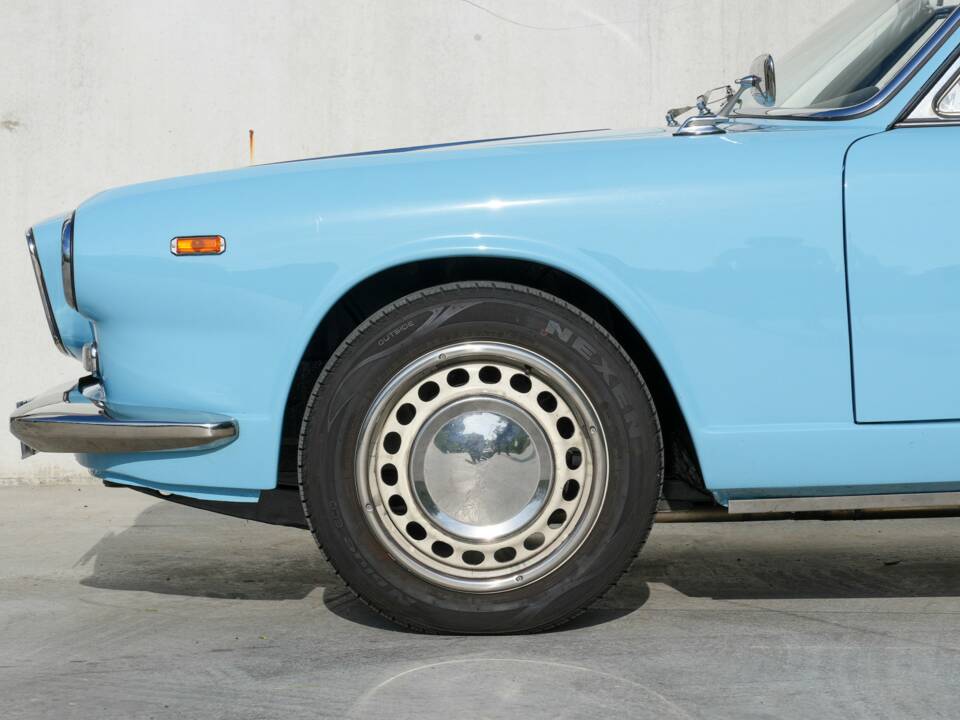 Image 8/50 of Lancia Flavia 1.8 (Vignale) (1963)