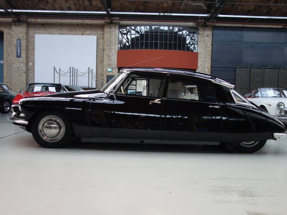 Image 10/30 of Citroën DS 19 (1959)