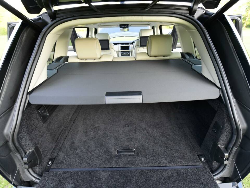 Bild 33/50 von Land Rover Range Rover Autobiography SDV8 (2017)