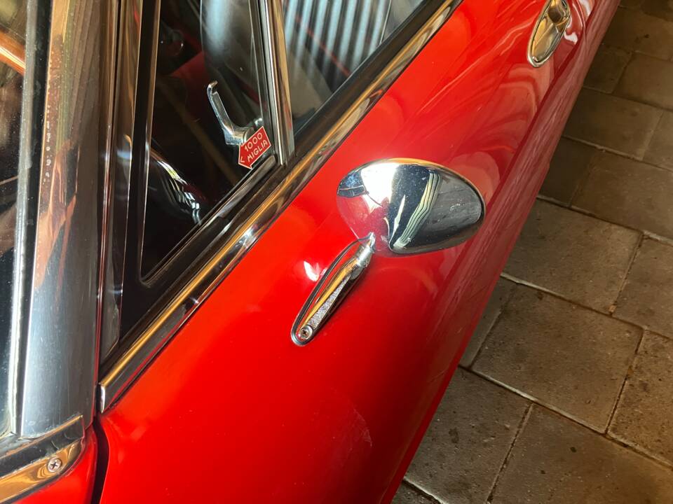 Afbeelding 24/24 van Alfa Romeo 2000 Spider Veloce (1979)