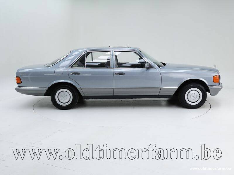 Image 9/15 de Mercedes-Benz 280 SE (1980)