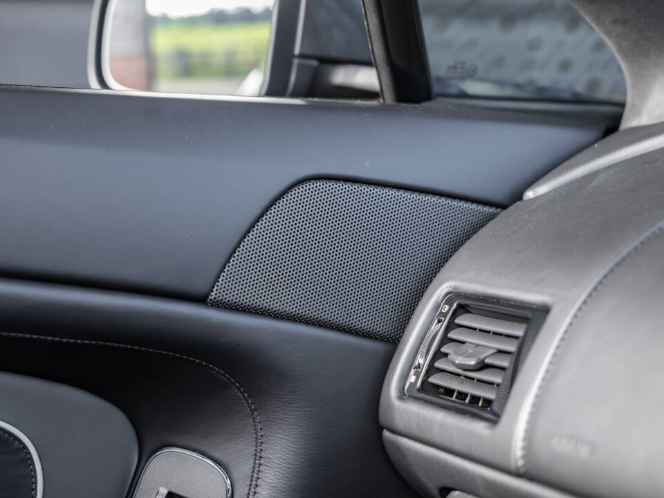 Bild 61/84 von Aston Martin V12 Vantage AMR Roadster (2018)