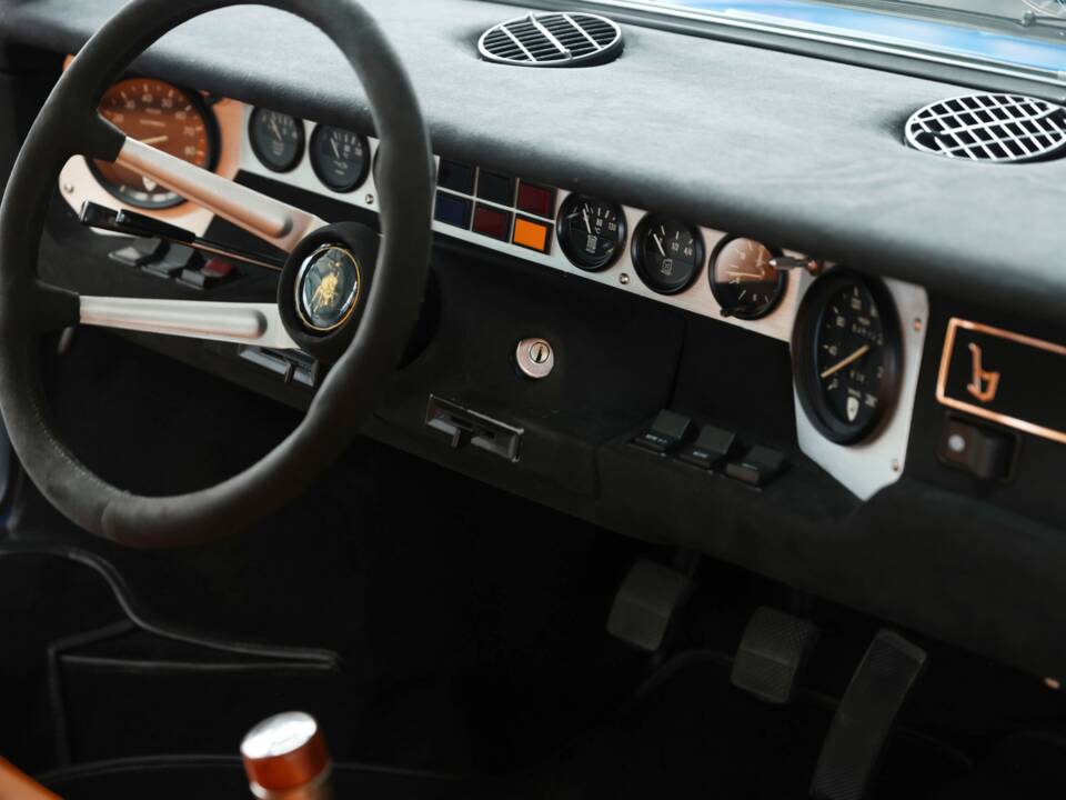 Bild 40/50 von Lamborghini Urraco P 250 (1973)