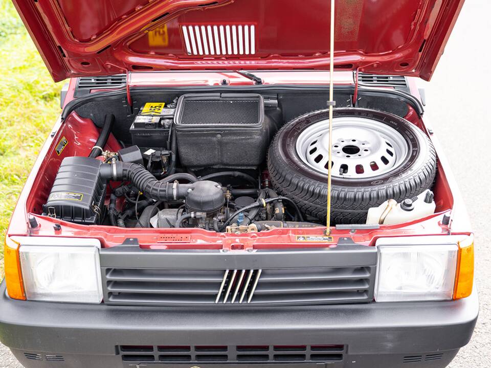 Immagine 35/42 di FIAT Panda &quot;Young&quot; (2000)