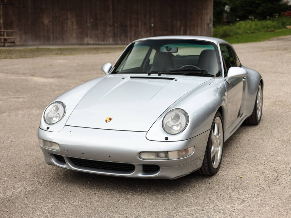Image 2/90 de Porsche 911 Carrera 4S (1996)