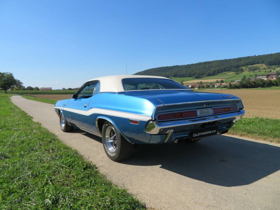 Image 2/20 de Dodge Challenger R&#x2F;T 440 Six-Pack (1970)