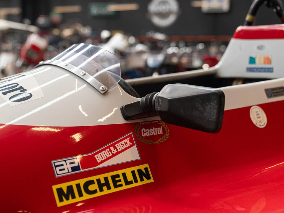 Image 28/50 of Alfa Romeo Formula Alfa Boxer (1987)