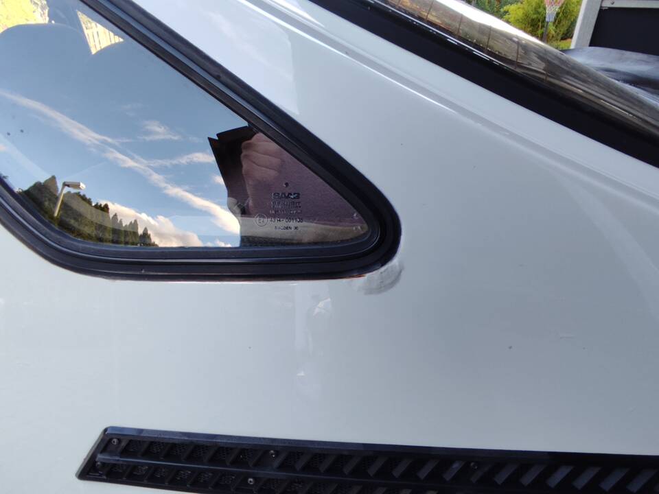Image 16/20 of Saab 900 2.1 i 16V (1990)