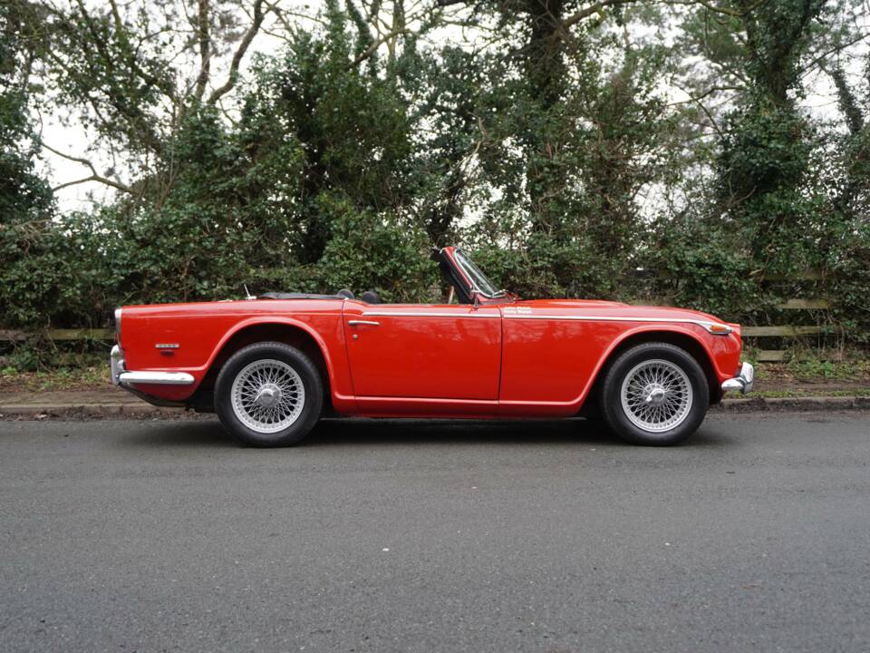 Image 7/21 of Triumph TR 5 PI (1968)