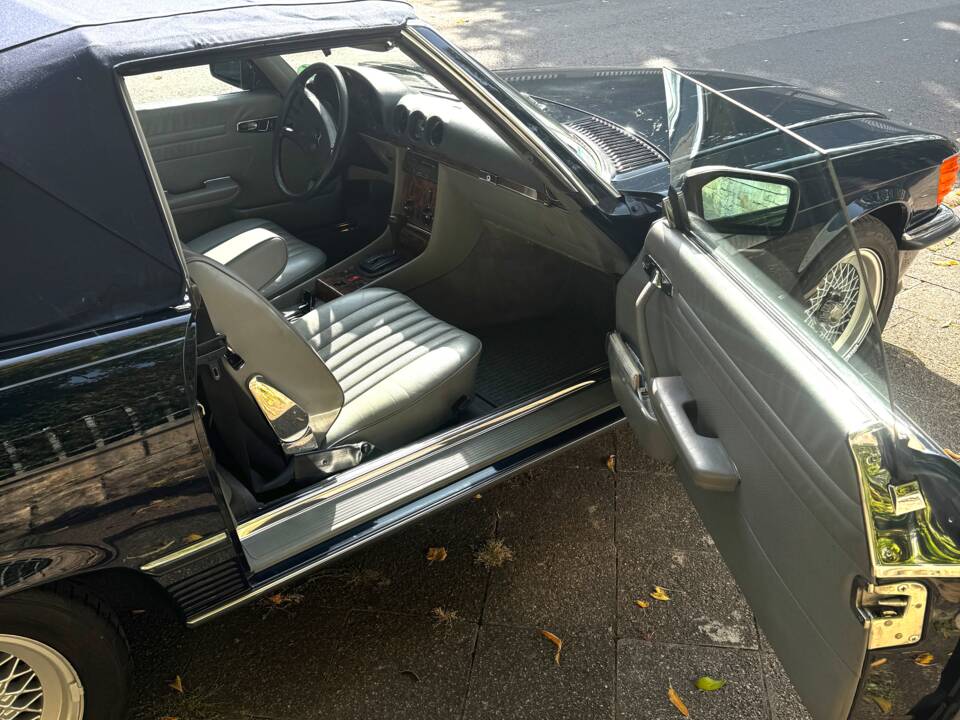 Image 3/21 of Mercedes-Benz 280 SL (1985)