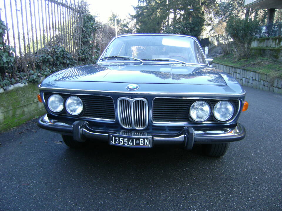 Image 2/12 of BMW 2800 CS (1969)
