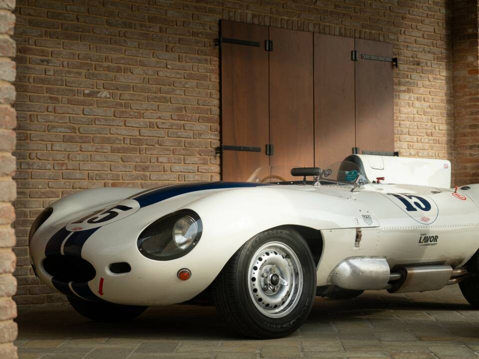 Bild 9/50 von Jaguar D-Type (1977)