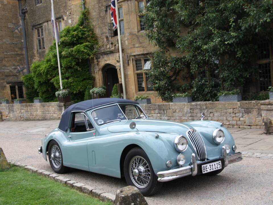 Image 11/22 of Jaguar XK 140 DHC (1954)