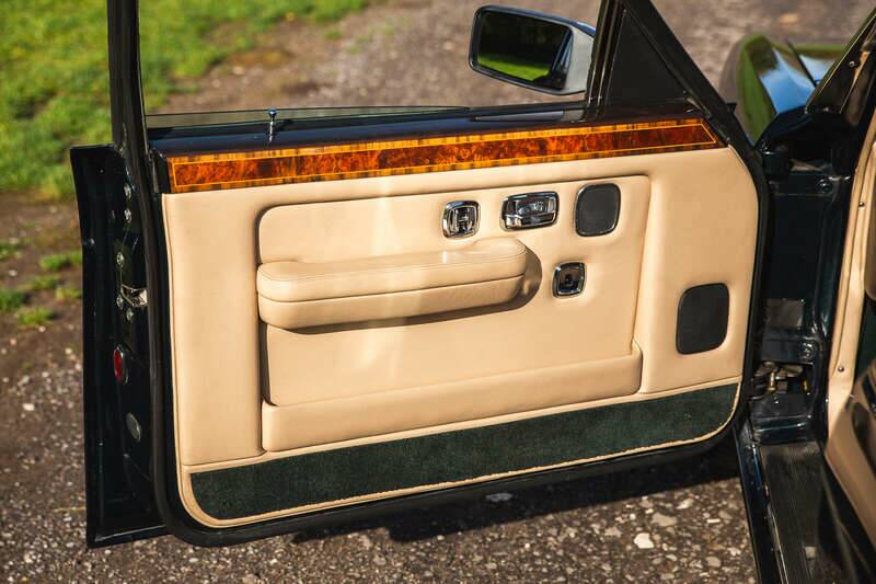 Imagen 47/50 de Rolls-Royce New Silver Dawn (1997)