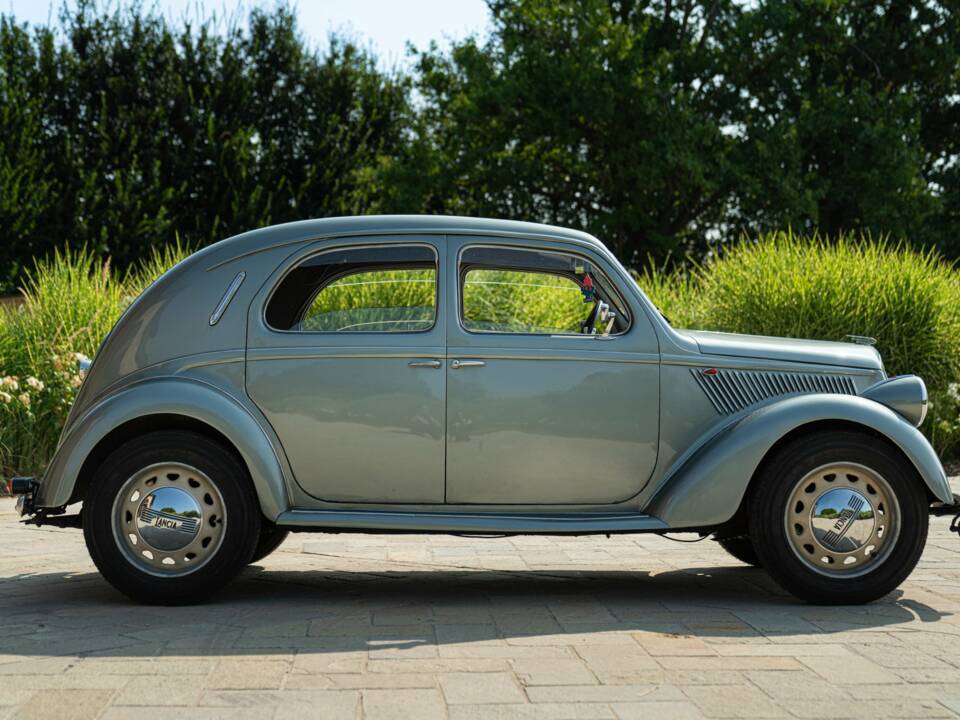 Image 12/50 of Lancia Ardea (1947)