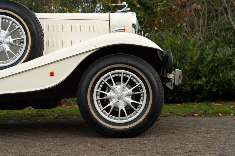 Image 32/50 of Beauford Serie 3 (2010)