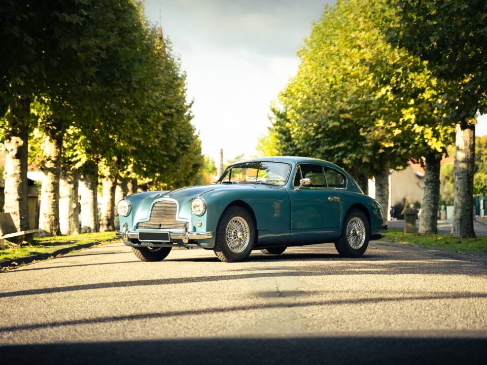 Image 21/82 of Aston Martin DB 2/4 Mk I (1953)
