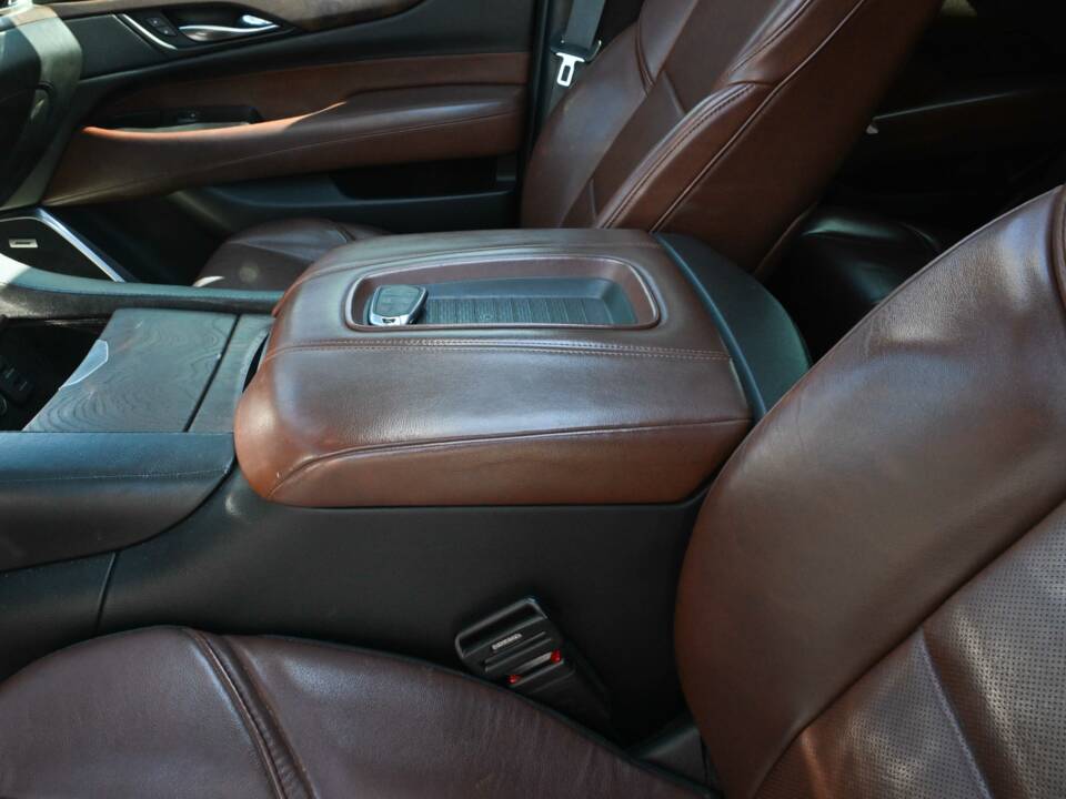 Bild 41/50 von Cadillac Escalade (2019)