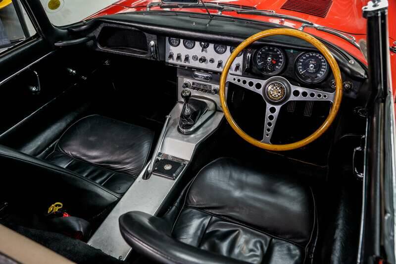 Image 2/29 de Jaguar Type E 3.8 (1961)