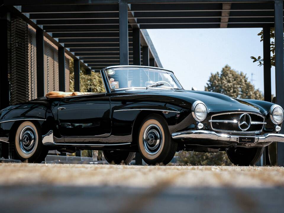 Image 13/42 of Mercedes-Benz 190 SL (1961)