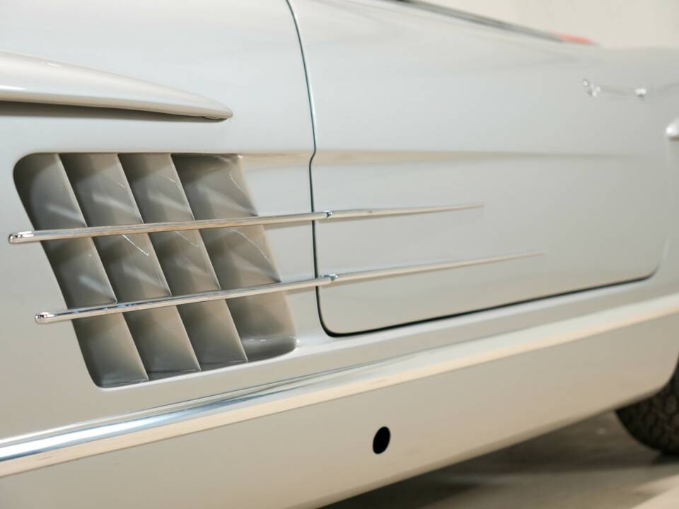 Image 18/50 of Mercedes-Benz 300 SL Roadster (1958)