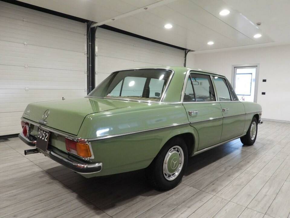 Bild 4/15 von Mercedes-Benz 200 D (1972)