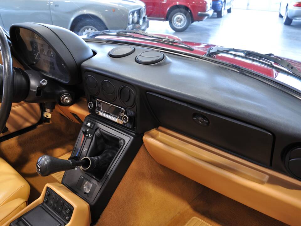 Imagen 23/30 de Alfa Romeo 1.6 Spider (1992)