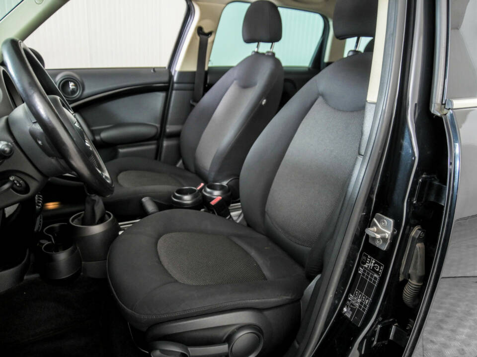 Image 15/50 of Mini One Countryman (2011)