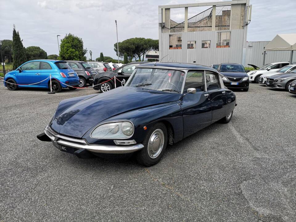 Immagine 4/35 di Citroën DS 20 (1973)