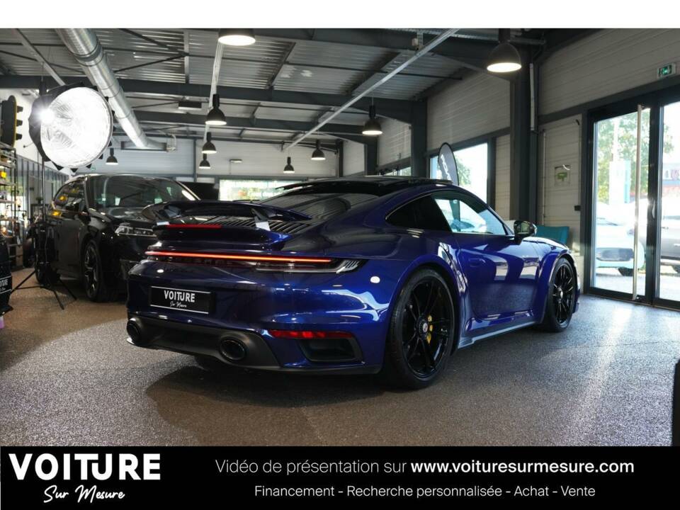 Image 2/36 of Porsche 911 Turbo S (2020)