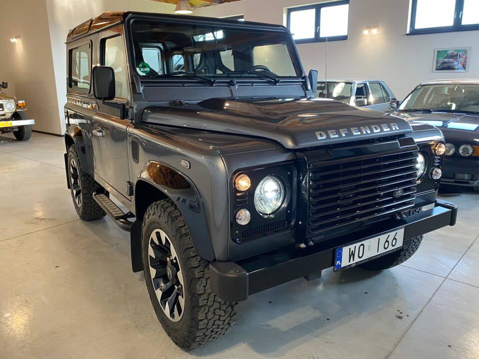 Bild 8/59 von Land Rover Defender 90 Works V8 "70th Edition" (2018)