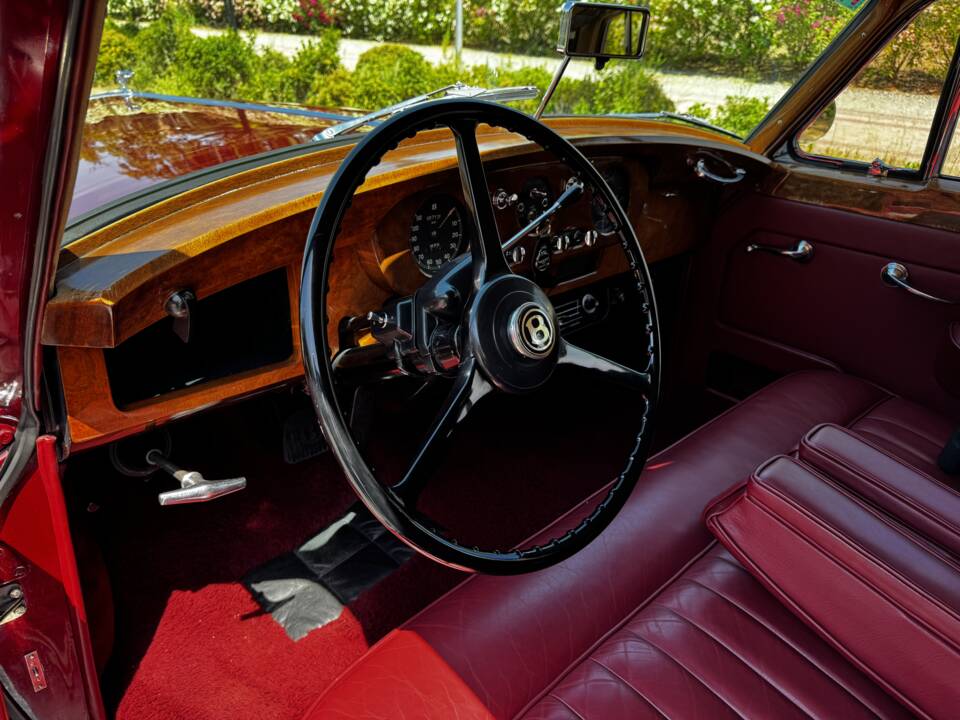 Image 72/81 of Bentley S 1 (1959)
