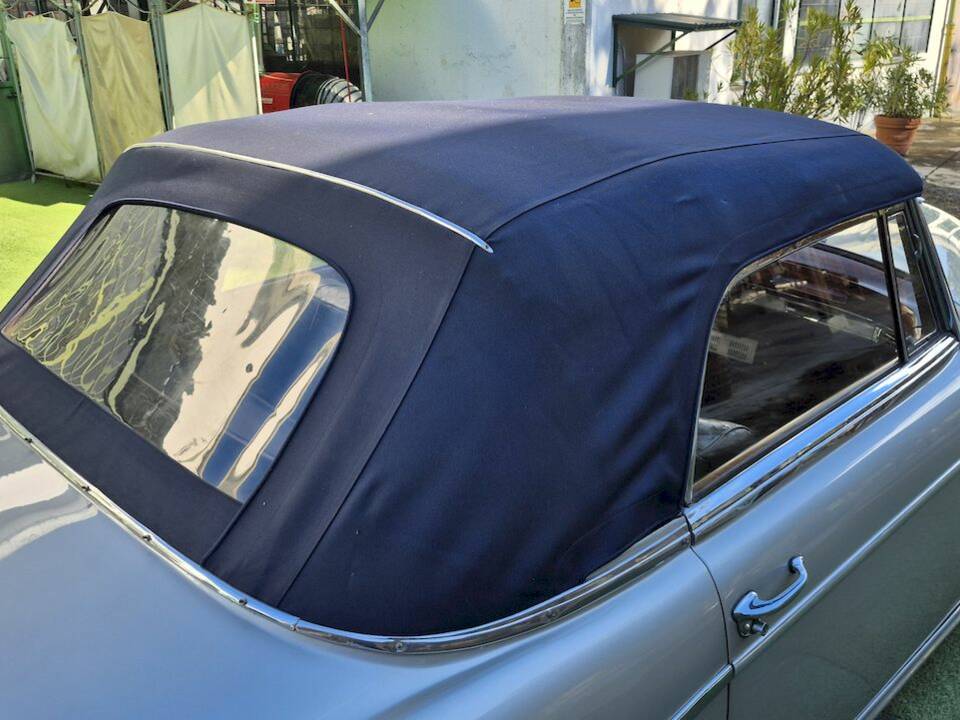Image 61/61 de Mercedes-Benz 220 S Cabriolet (1957)