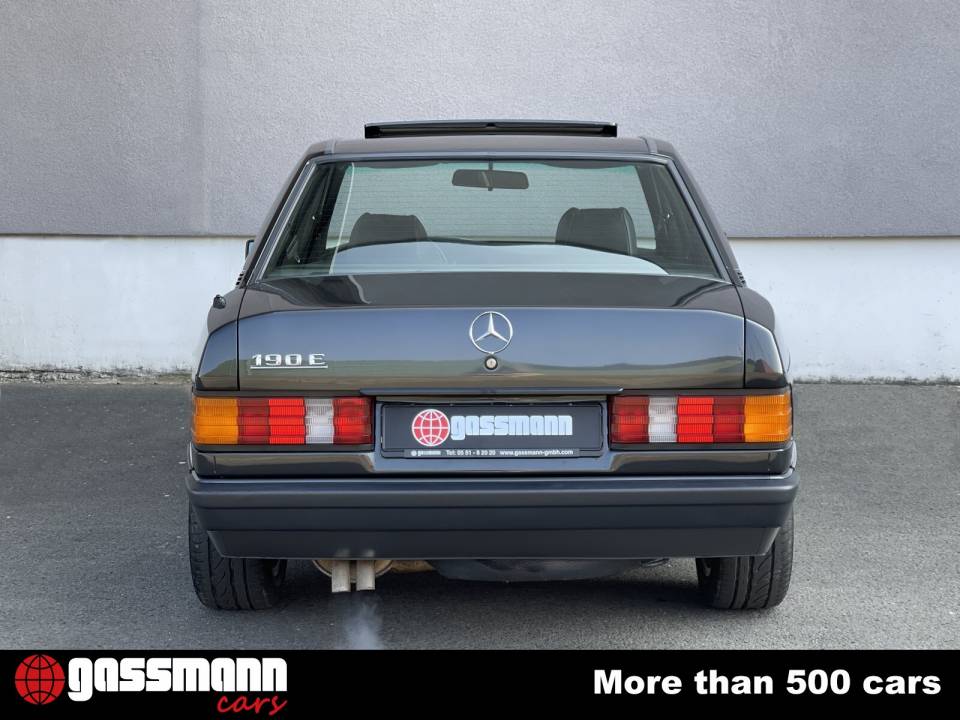 Image 7/15 de Mercedes-Benz 190 E 3.2 AMG (1986)