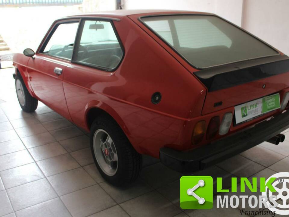 Image 5/10 de FIAT 128 Coupe 3P (1978)