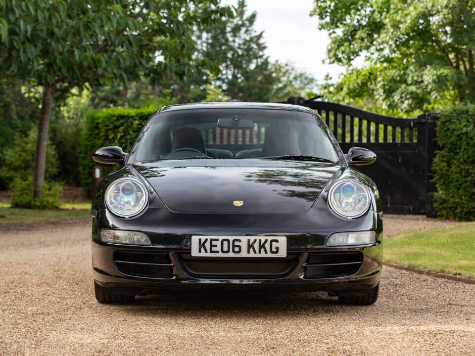 Immagine 36/37 di Porsche 911 Carrera S (2006)