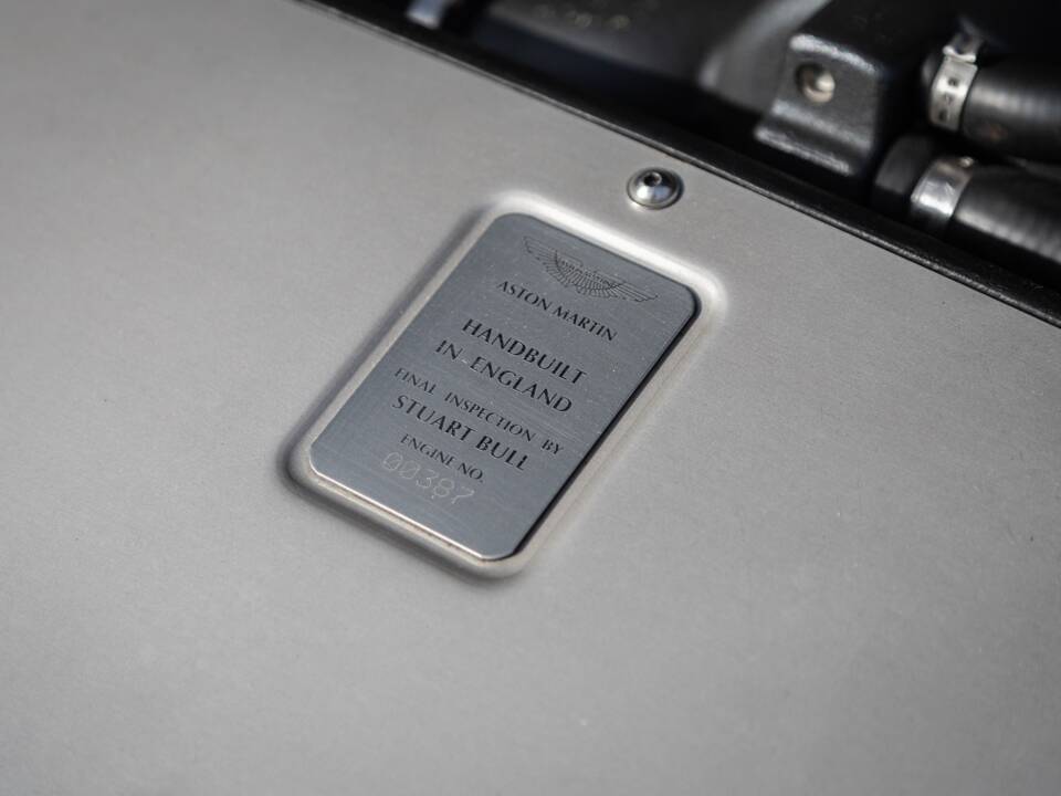 Image 20/30 of Aston Martin V12 Vanquish (2002)