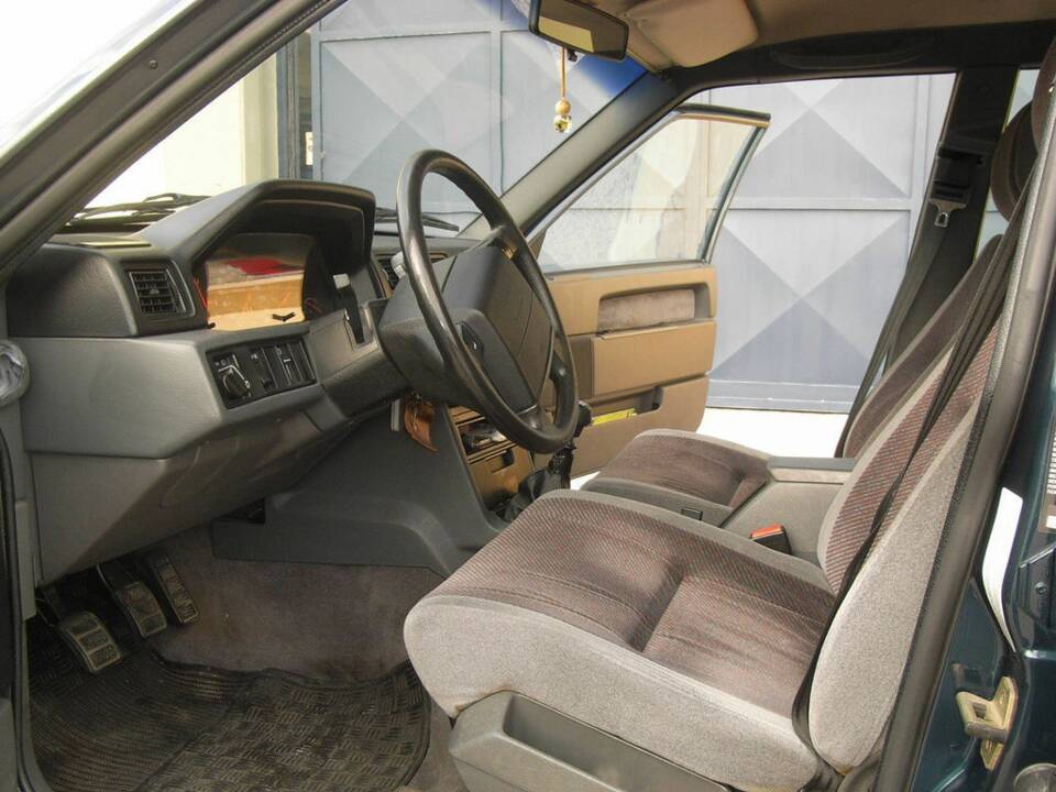 Image 2/8 of Volvo 940 2.0i (1994)