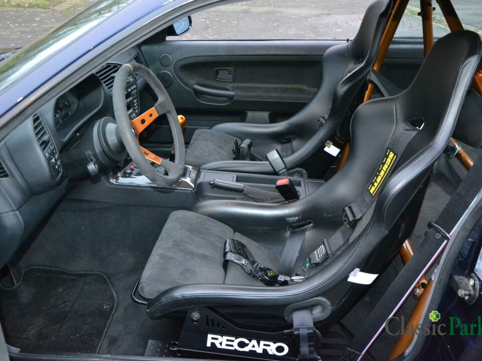 Image 7/50 of BMW 323i (1998)