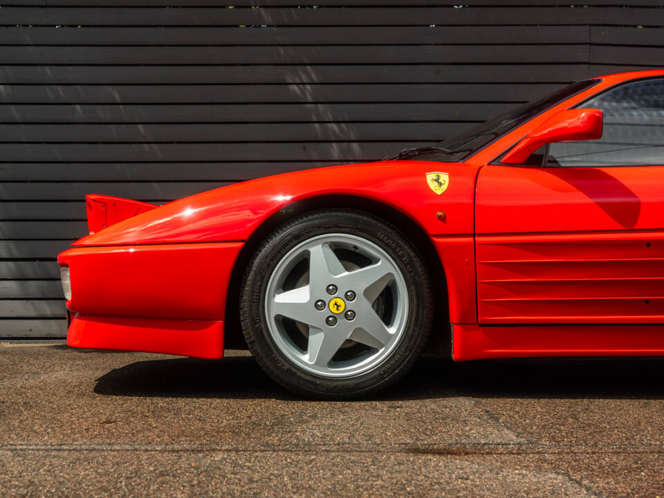 Bild 13/56 von Ferrari 348 TB (1992)