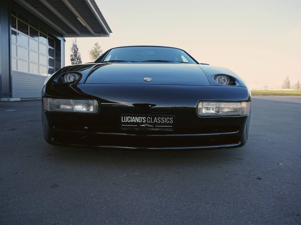 Image 12/67 of Porsche 928 S4 (1988)