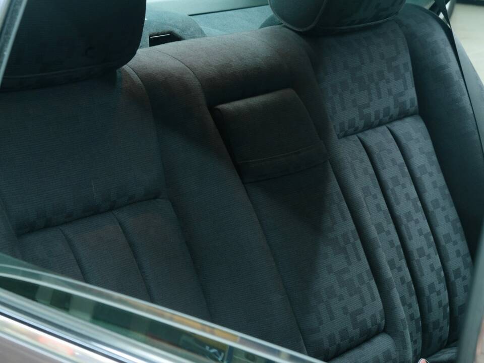 Bild 45/50 von Mercedes-Benz 400 SE (1991)