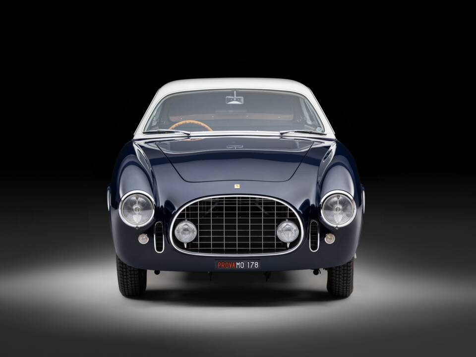 Image 3/61 of Ferrari 225 S (1952)