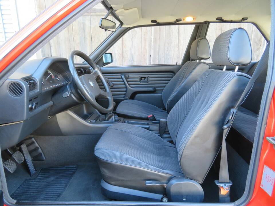 Bild 4/22 von BMW 318i (1984)